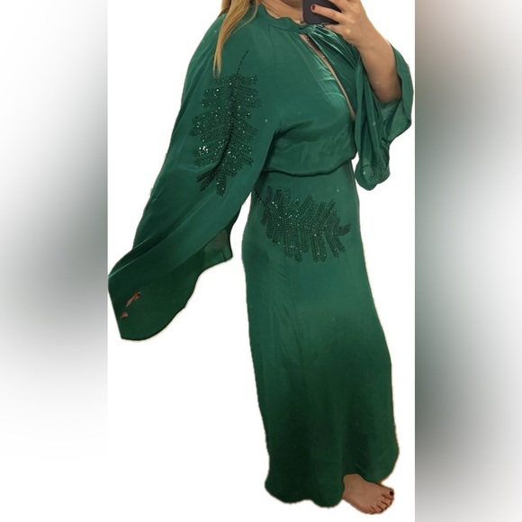 Zara long-sleeve emerald green dress with black beaded embellishments - Picture 8 of 9